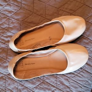 Time and Tru ballet flat